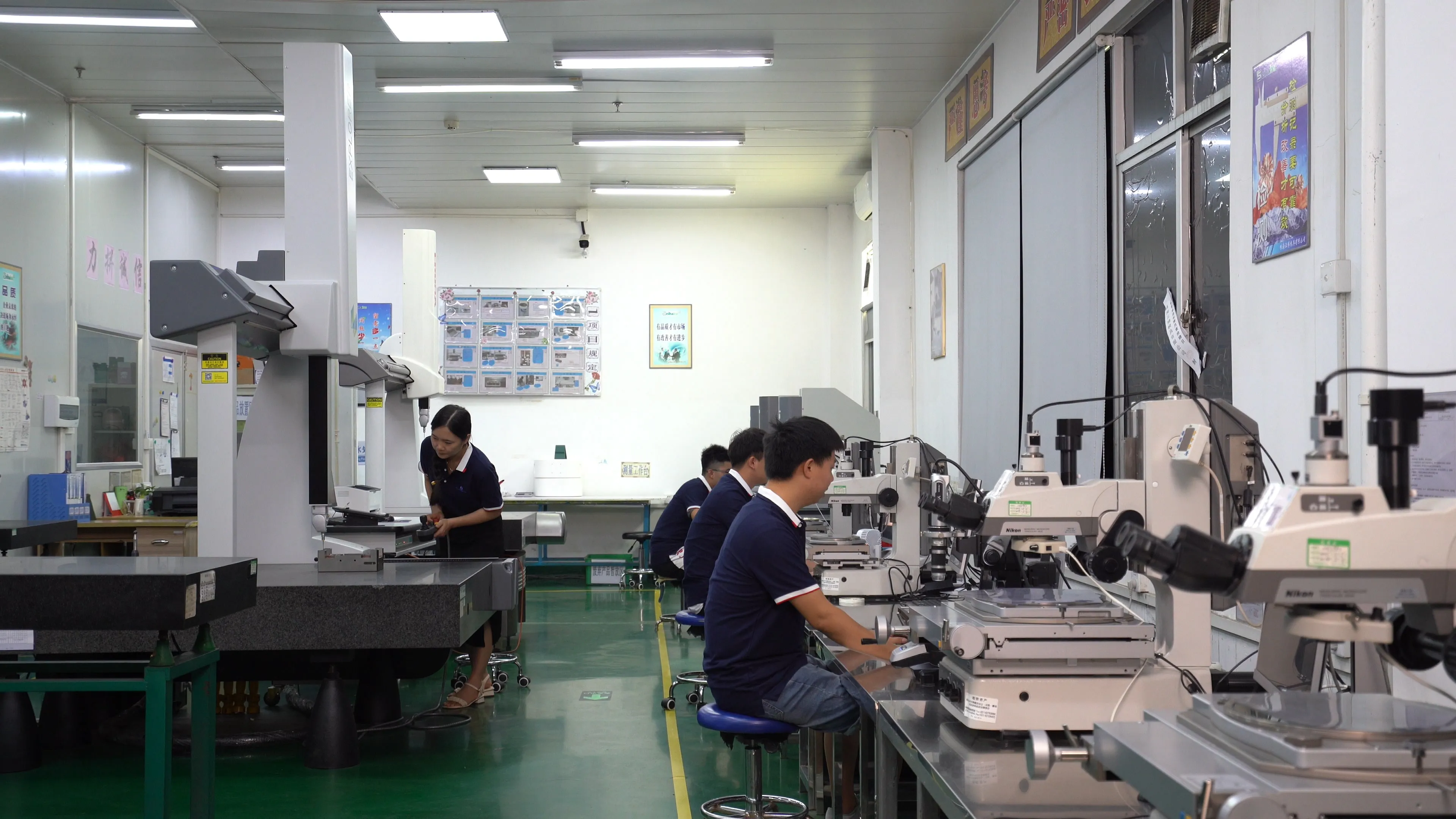 CNC machined metal part