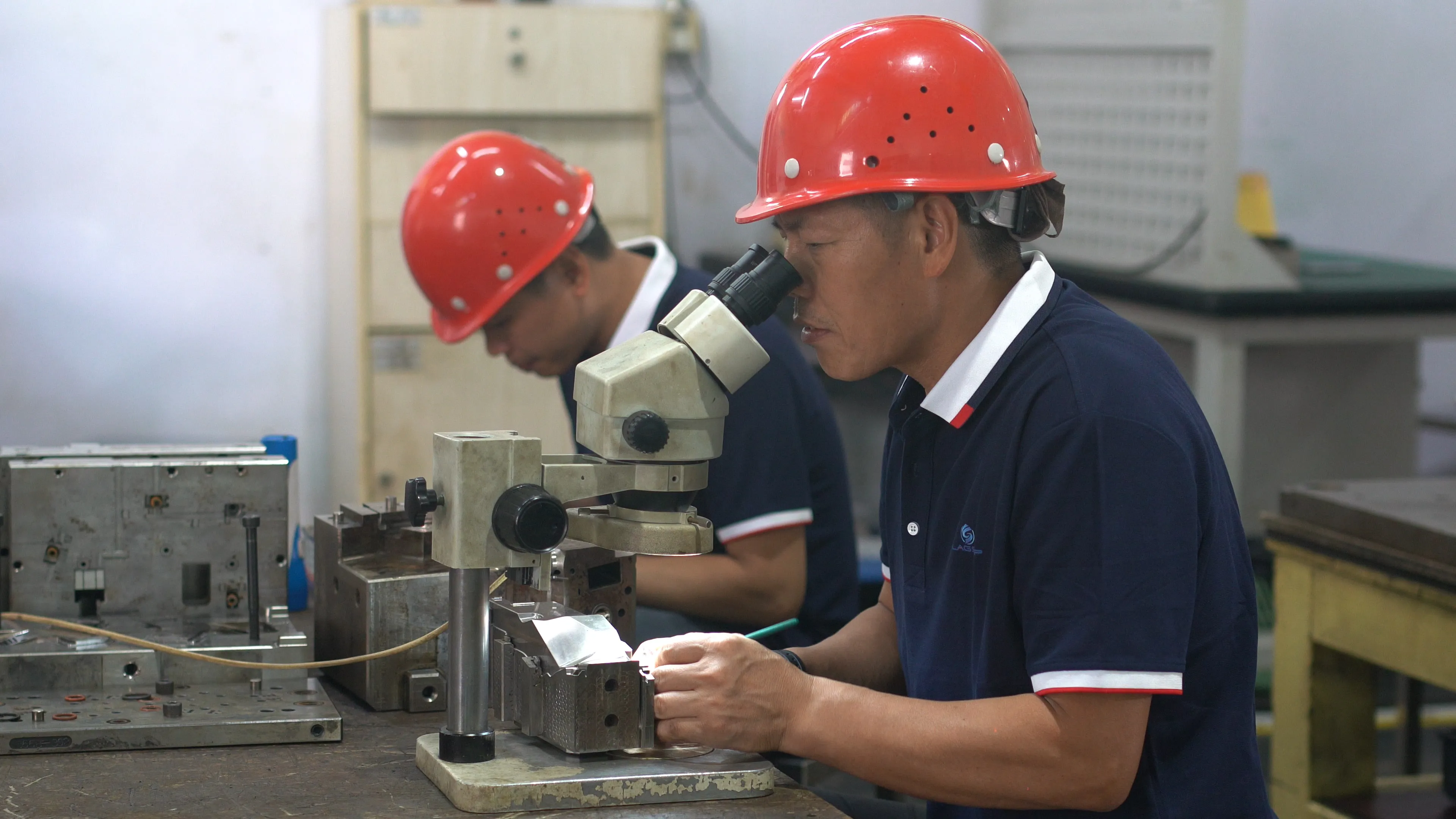 CNC machined metal part